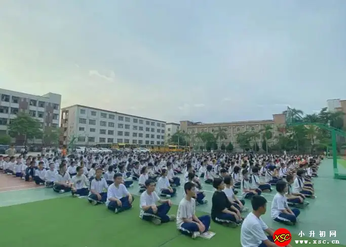 2024年东莞市黄江育英初级中学插班生招生简章(附收费标准)