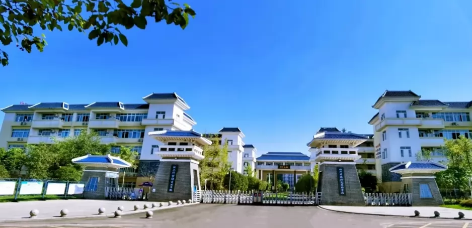 2024年犍为外国语实验学校招生简章及收费标准(高中部)