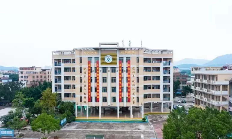 2024年广州市花都区狮岭镇冯村初级中学小升初招生简章(附招生范围)
