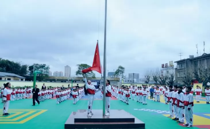 2024年贵阳市花溪区佳强学校招生简章及收费标准(小学、初中)