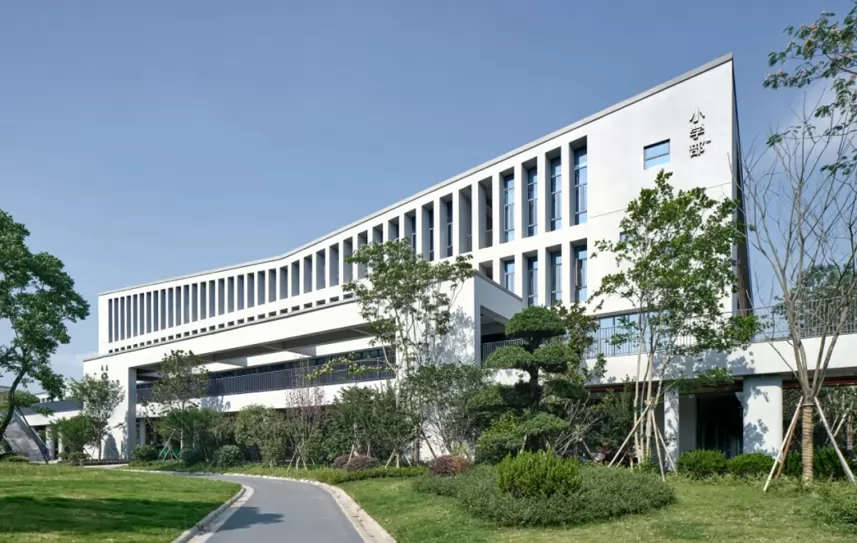 2024年乐清市荆山公学小学分校招生简章(附收费标准)