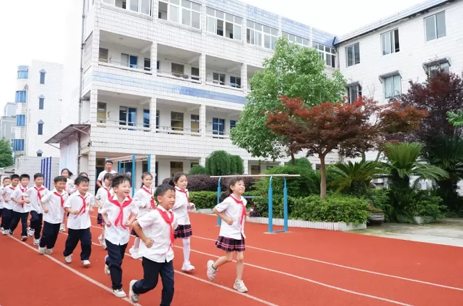 2024年台州市黄岩区九峰学校小学部招生简章及收费标准