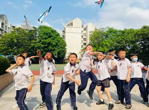 2024年惠州市惠城区东湖学校招生简章及收费标准(小学、初中)