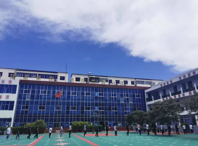 荥阳市双语实验小学收费标准(学费)及学校简介