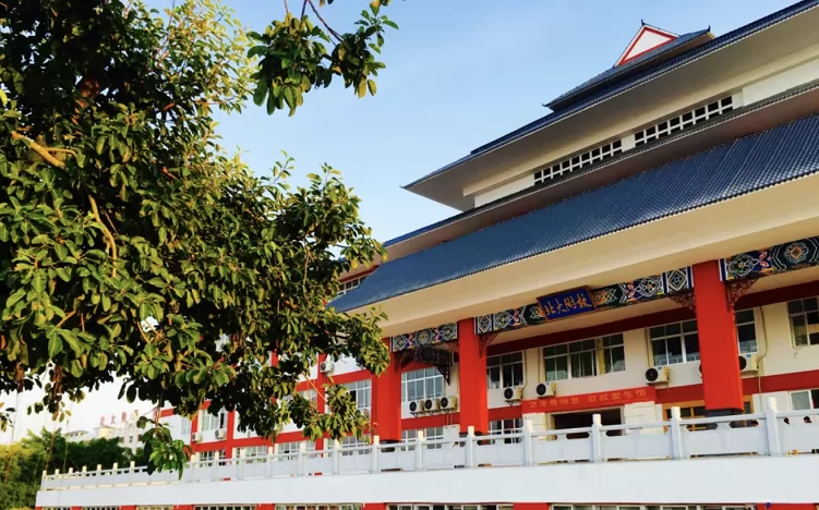 湛江市博雅学校收费标准(学费)及学校简介