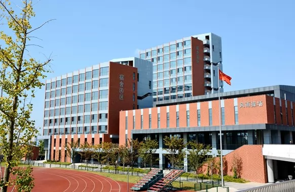 无锡市大桥实验学校