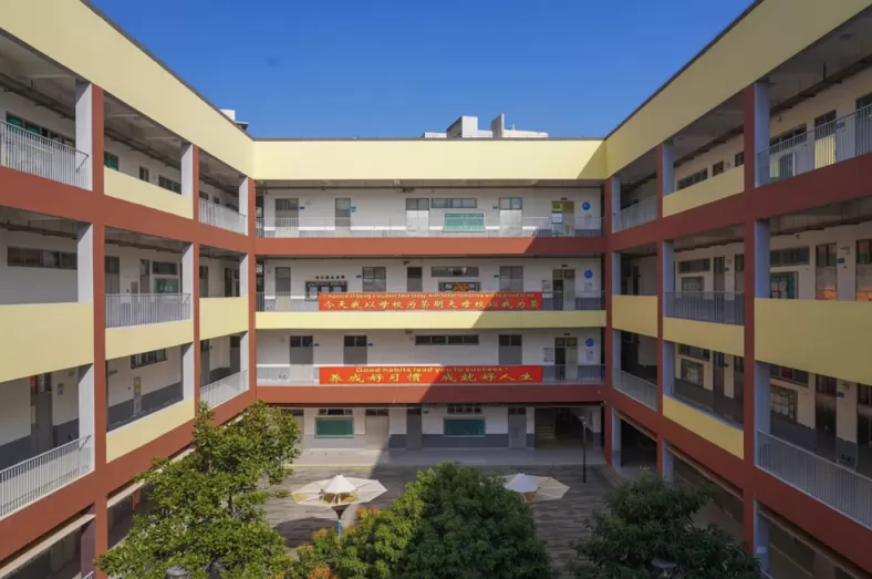 2025年广州市增城区荔湖城外国语学校春季插班生招生简章