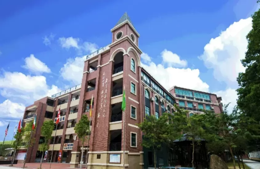 2025年东莞市厚街丰泰外国语学校春季插班生招生简章及收费标准