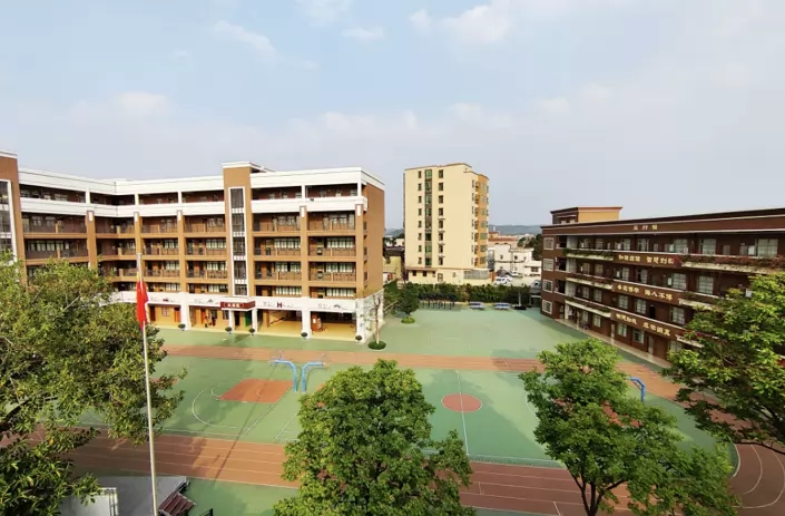 东莞市清溪大立学校收费标准(学费+伙食费)及学校简介