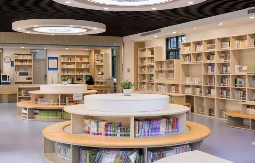 湛江市雷阳实验学校