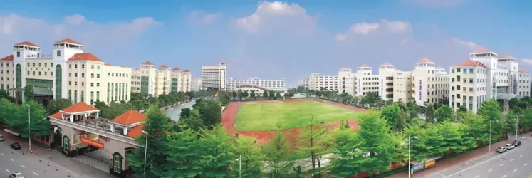 东莞市光明中学2025年春季插班生招生简章