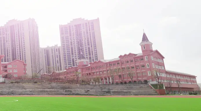 2024年四川师范大学附属昆明实验学校(天娇校区)春季招生简章