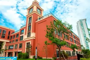 2025年青岛(市南)海信学校作息时间安排表