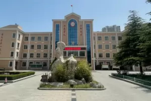 2025年春季青岛志贤中学作息时间安排表(初中+高中)