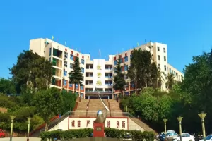 2025年广安市现代实验中学小升初招生简章及收费标准